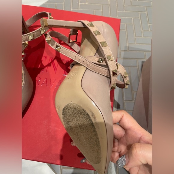 PINK VALENTINO STUD HEELS WITH STRAP - Picture 5 of 8